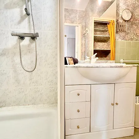 La Mouette Apartment *